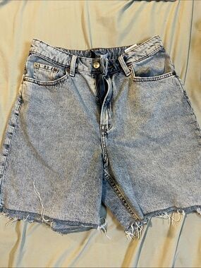 Divided Light Blue Raw Hem Denim Shorts
